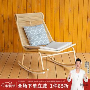 Кресло-качалка Zi Ye плетеное из искусственного ротанга в скандинавском стиле