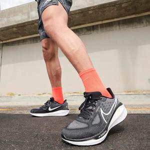 Мужские кроссовки Nike Vomero 17, Black/White/Anthracite