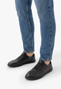 Низкие кроссовки Ryłko, Schwarz