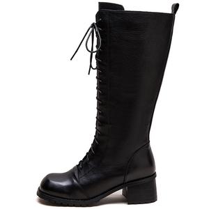 MATA Женские черные полусапожки на каблуке 5 см, цвет Black