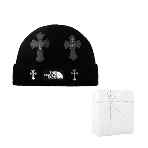 Нейлоновая шапка унисекс THE NORTH FACE, черный