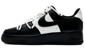 Кроссовки для скейтбординга Air Force 1 женские низкие черный/белый Nike