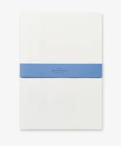 Обычные листы формата А4, 50 штук.