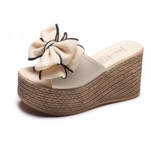 TAFN Женские противоскользящие тапочки устойчивые к истиранию Ecru, цвет Ecru