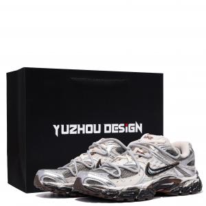 Nike Кроссовки женские V5 RNR с низким верхом, цвет: черный/коричневый/серебристый