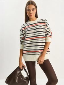 Bianco Lucci Свитер в натуральном белом цвете