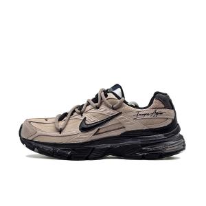 Initiator Low top кроссовки для бега Unisex Umber Nike, черный коричневый