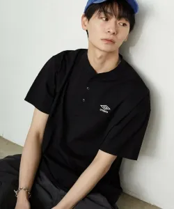 Влагоотводящая, быстросохнущая ткань> Футболка-поло с воротником-хенли, изготовленная на заказ по индивидуальному заказу, ограниченная серия.