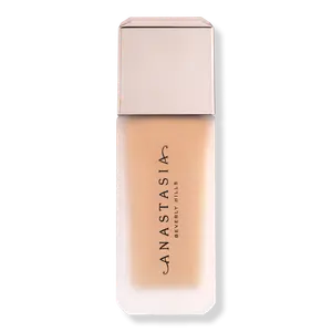 Безупречная матирующая тональная основа, создающая эффект второй кожи. Anastasia Beverly Hills, 4WP (medium skin with warm peach undertones)