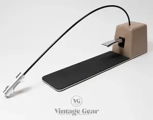 Педаль сустейна Wurlitzer серии 140, бежевого цвета