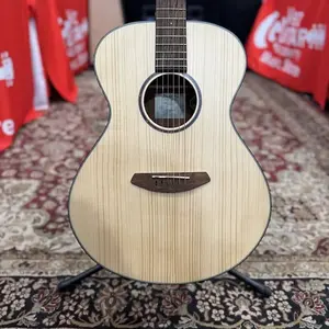 Breedlove Discovery S Concert для левшей 2021 - настоящее время - натуральный