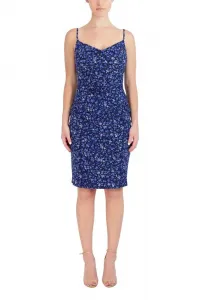 Платье с V-образным вырезом, тонкими бретелями, присборенными боками, застежкой-молнией сзади и цветочным принтом Truedames