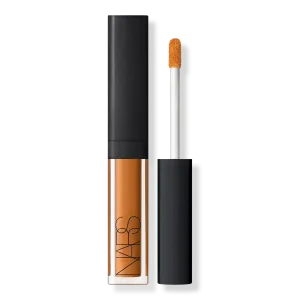 Миниатюрный кремовый консилер для сияния NARS, Truffle (MD2.75 - Medium-deep with warm undertones, and a deep peach tone)