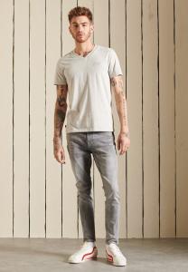 Футболка базовая VINTAGE LOGO V-NECK Superdry, цвет glacier grey marl