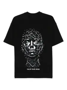 Футболка с принтом лица HAMZA, черный