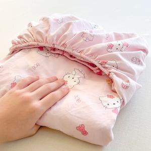 Disney Простыня на резинке 150х200 см, цвет gummy bears