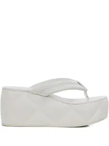 Стеганые босоножки на платформе Le Silla, белый