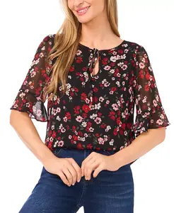 Женский топ с принтом и разрезом на горловине с завязками Cece, черный