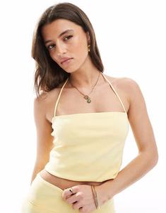 Комплект из топа-бандо на бретельках бледно-желтого цвета Pull&Bear