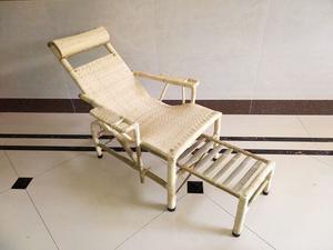 Yu Senyi Традиционное кресло из бамбука и ротанга с откидным сиденьем и подставкой для ног, 120*50