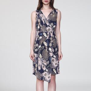 Платье средней длины с перекрещивающимися сердечками и узором из перьев Smart And Joy, мультиколор