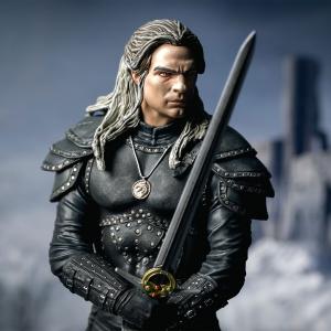 Ведьмак - Статуя Геральта 2 сезона