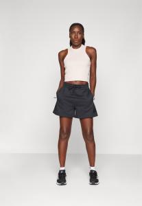 Спортивные шорты adidas Sportswear, черный