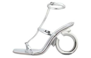 Сандалии Elina 105 мм с металлическим покрытием Ferragamo, серебро