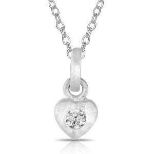 Подвеска в форме сердца из стерлингового серебра с родиевым покрытием и матовой оправой Genevive, белый