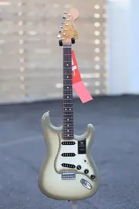 Fender Vintera II Stratocaster к 70-летию - Антигуа