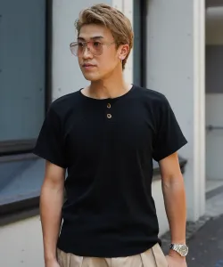 Вязаная футболка с воротником-стойкой (Henley Neck T-Shirt)