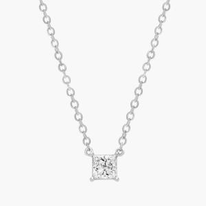 Подвеска с выращенным в лаборатории бриллиантом-солитером огранки «принцесса» из белого золота 14 карат (1/4 карата, двойной огранки — FG / VS2-SI1) Blue Nile