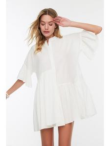 Короткое платье trendyol, белый