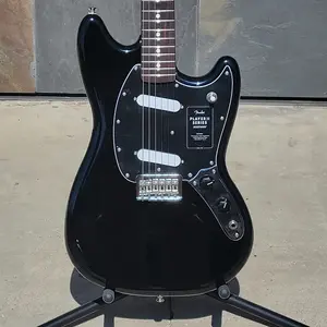 Fender Player II Mustang, гриф из палисандра, черный