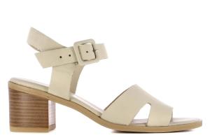 Босоножки Merve на каблуке Camila'S, белый