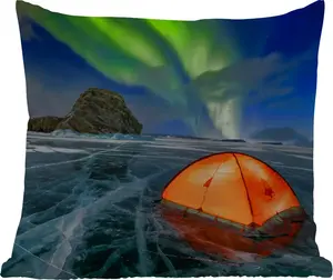Подушка для улицы - Северное сияние - Палатка - Лед - Скандинавия - 45x45 см - Водонепроницаемая - Подушка для отдыха - Подушка с фотографией - Декоративная подушка MuchoWow