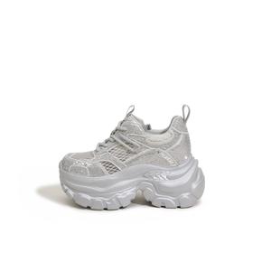 Низкие массивные кроссовки с амортизаторами, противоскользящими и износостойкими свойствами для женщин Milan love song, Silver