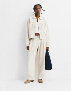 Куртка из льняной смеси Pull&Bear песочного цвета