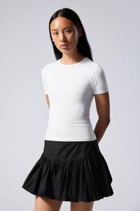 Футболка приталенного кроя Weekday, белый