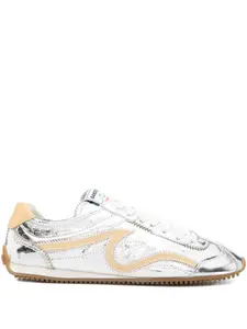 Кроссовки на шнуровке Sandro, серебристый