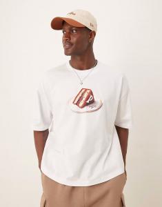 Футболка свободного кроя ASOS DESIGN белого цвета с изображением еды