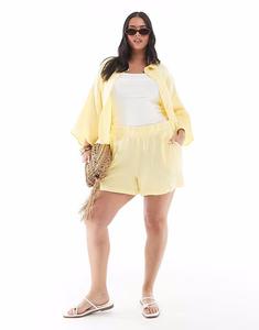 Текстурированные шорты Curve бледно-желтого цвета Vero Moda Curve