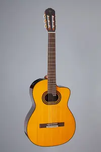 Акустическая электрогитара Takamine GC6CE NAT с вырезом для классического стиля