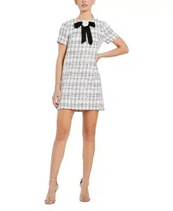 Женское мини-платье из букле с короткими рукавами и бантом Mac Duggal, белый