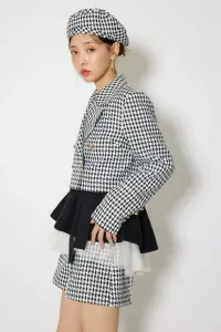 Короткий твидовый жакет Rienda, цвет Black