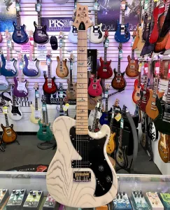 PRS SE NF 53 Electric, белый собачий ворс с чехлом