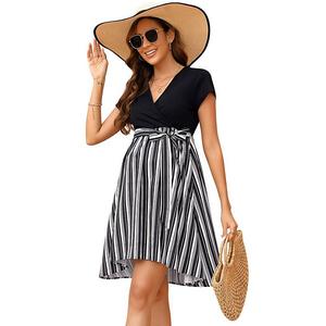 Женское платье для беременных с V-образным вырезом и поясом в стиле color block Seoria, Black White Strip