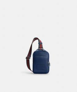 Официальная сумка-слинг Racer с полосатой отделкой в стиле Varsity.