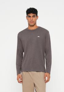 Топ Tommy Jeans BADGE TEE, Black Walnut/Brown