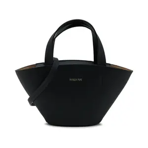 Кожаная большая сумка Patrizia Pepe, черный